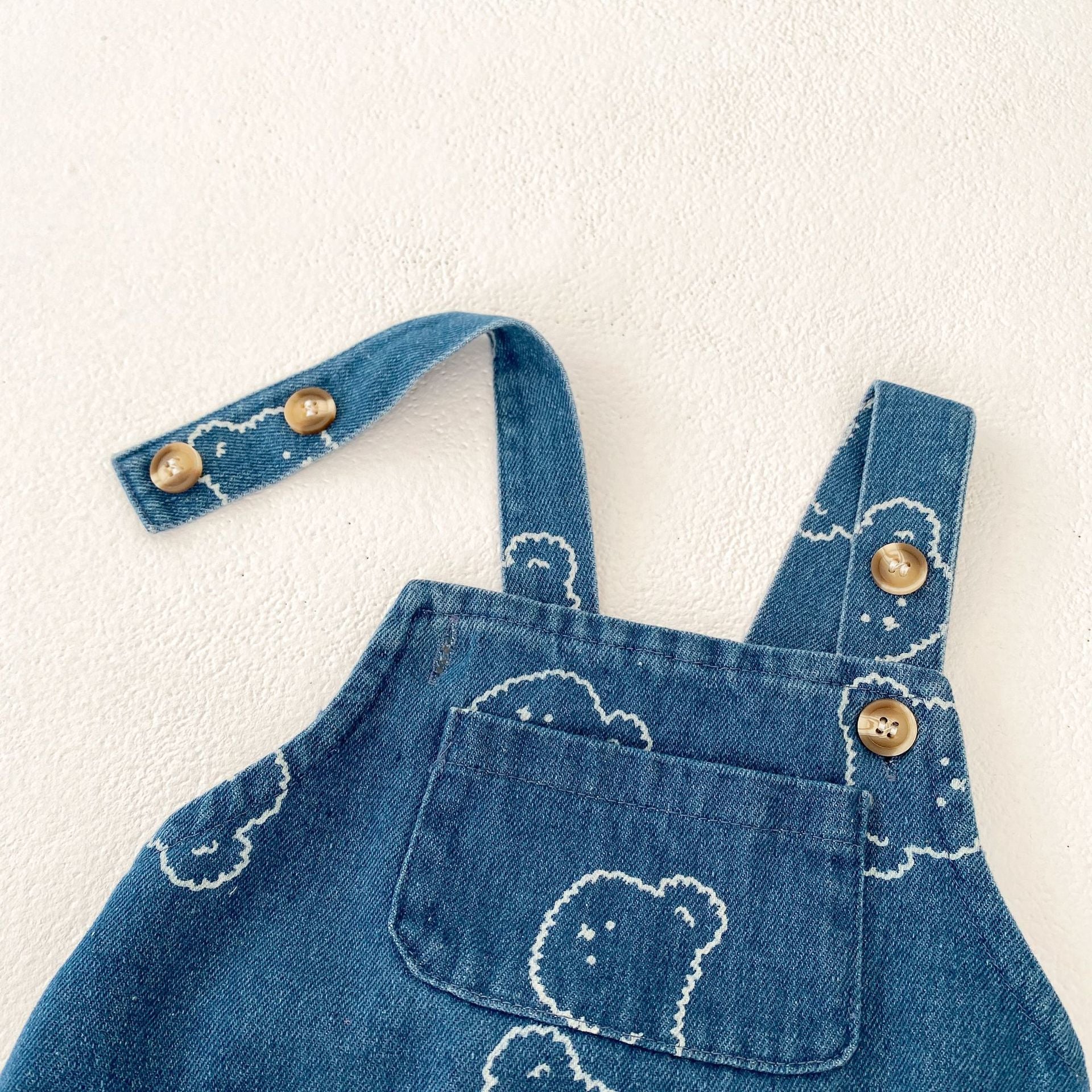 【BABY】大好評！ クマ刺繍デニムサロペット