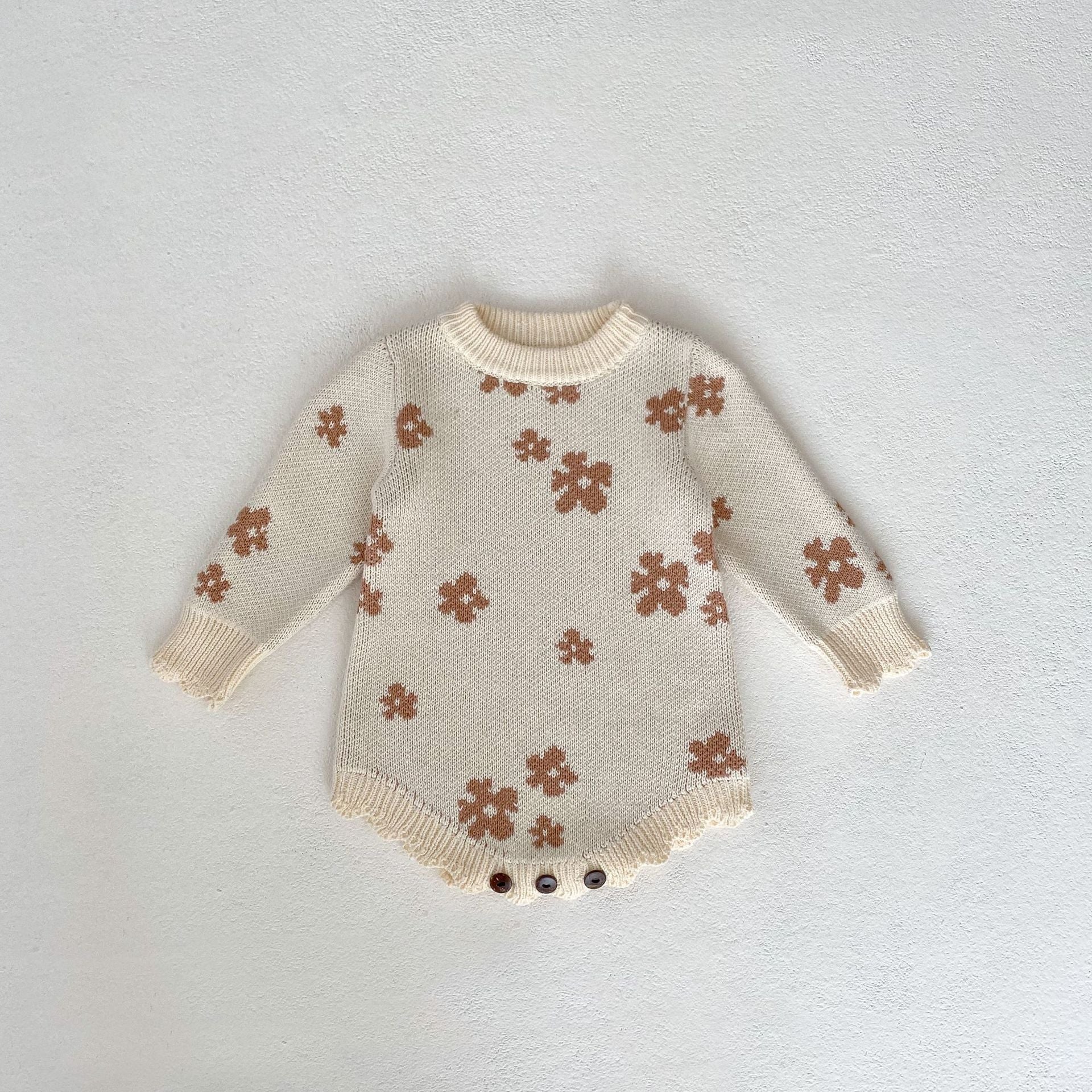 【BABY】フラワーデザインニットロンパース CawaKomostore